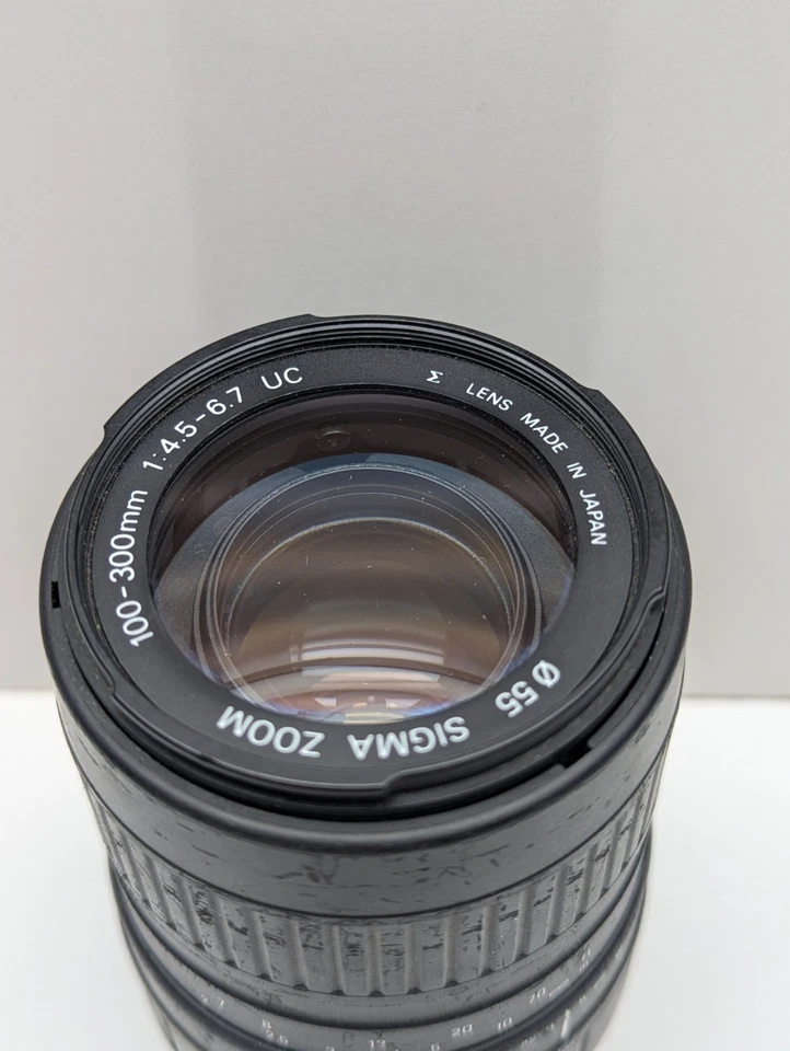 SIGMA Zoom 100-300mm F/4.5-6.7 UC AF Zoom Lens - Image 2 of 4