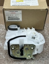 Genuine Mitsubishi MW400234J Passenger Rear R...