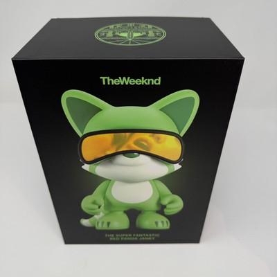 THE WEEKND x SUPERPLASTIC KISS LAND 8