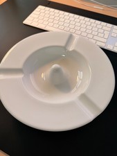 zigarren Aschenbecher / wie neu / weiß Keramik / sehr schön und dekorativ