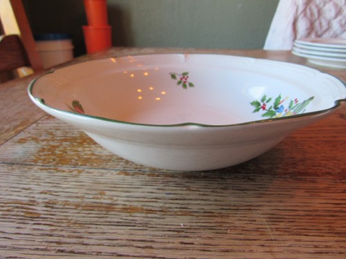 Vintage Yamaka Stoneware JAPAN NOEL Scalloped SERVING BOWL 9 1/8" & Sugar - Picture 12 of 14