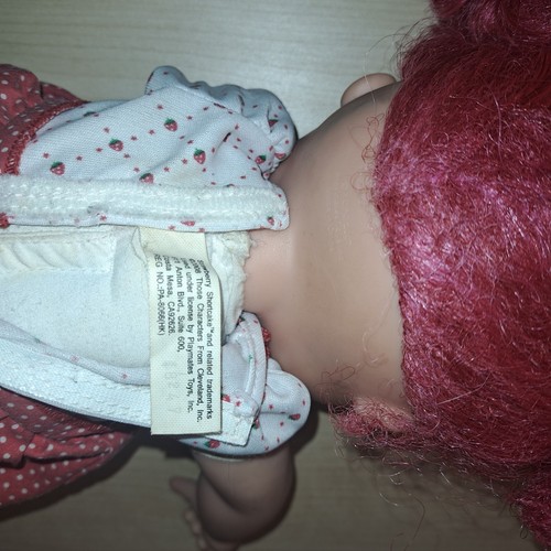 2008 STRAWBERRY SHORTCAKE KISSES BABY PLAYMATES NEEDS BATTERIES - Picture 5 of 9