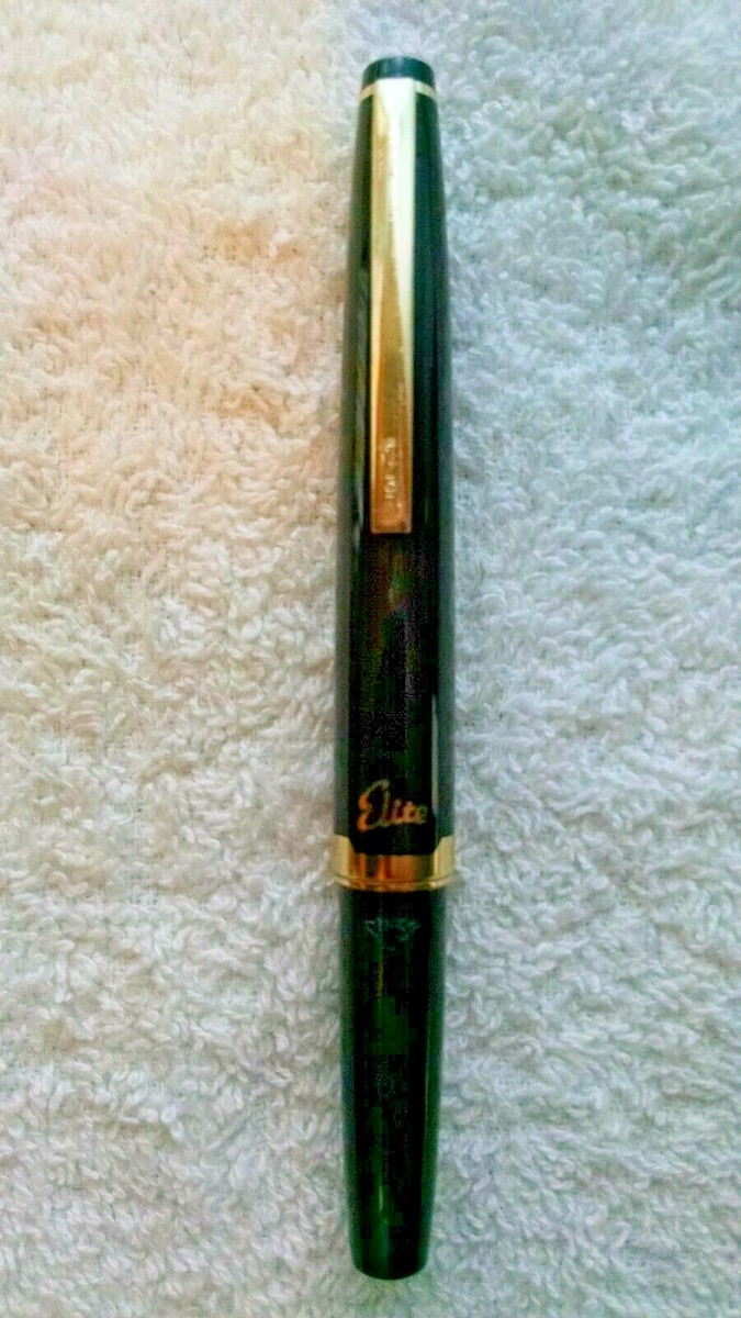 PILOT ELITE VINTAGE FOUNTAIN PEN BLACK WITH 18K 750 GOLD PILOT ELITE VINTAGE FOUNTAIN PEN BLACK WITH 18K 750 GOLD