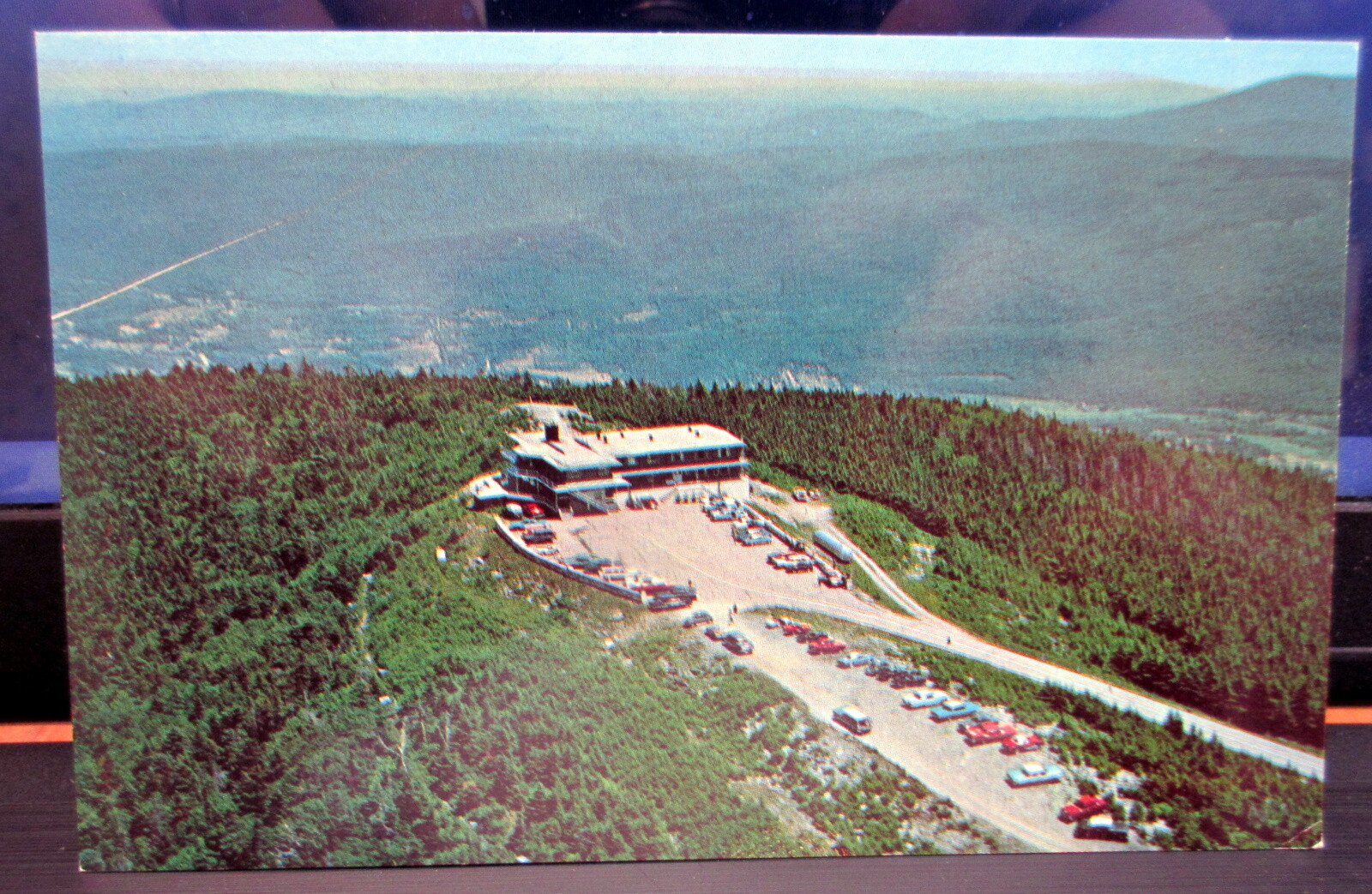 Vintage Postcard "Aerial View Skyline Inn Atop Mt Equinox, Near