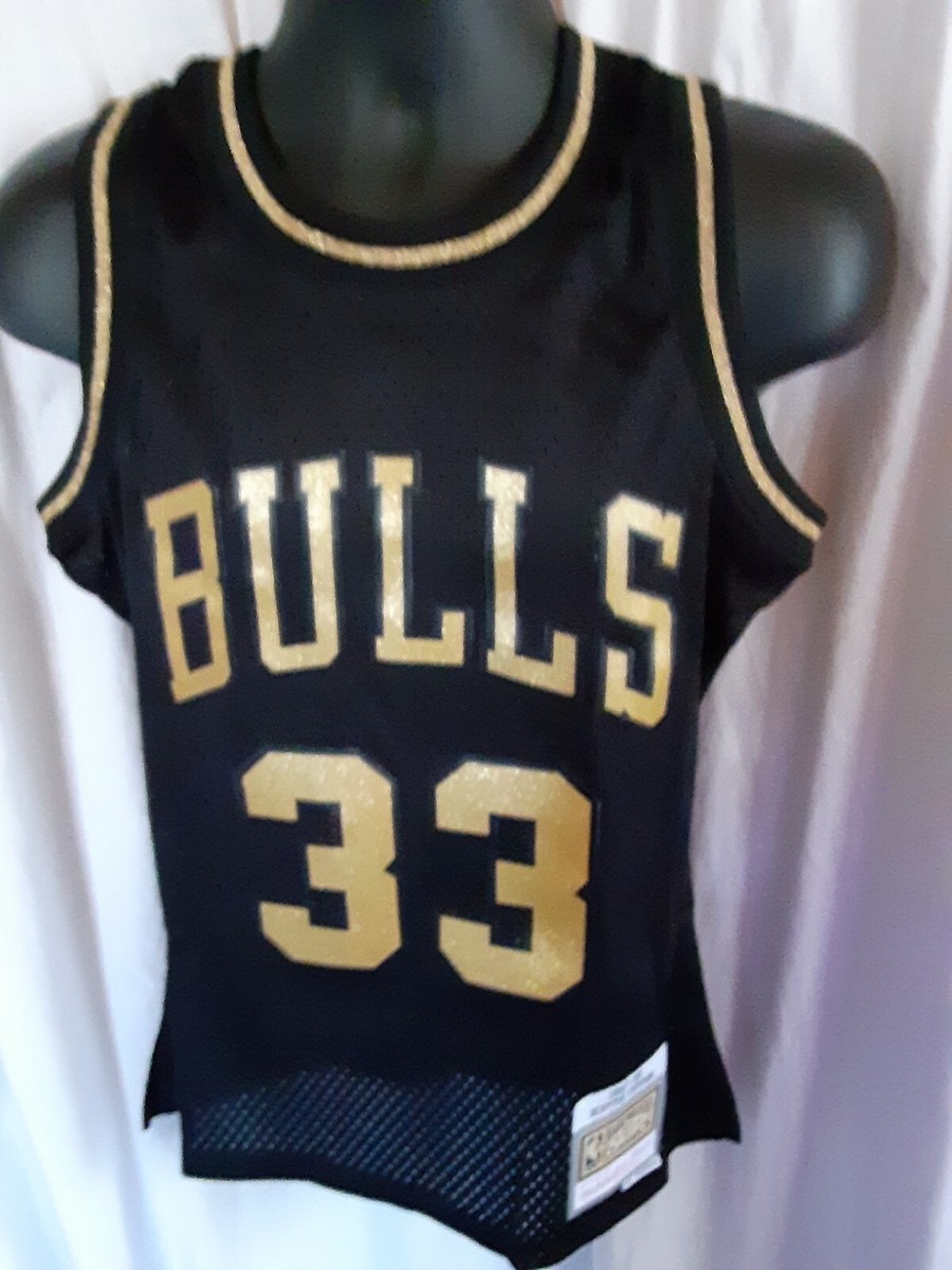 Chicago Bulls Scottie Pippen # 33 Men's Mitchell Ness