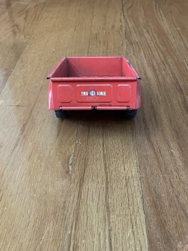Vintage Tru-Scale Red Tractor & Wagon/Trailer Pressed Metal - Made in USA - Picture 9 of 9