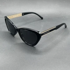 Privé Revaux The Hepburn Women's Black Cat Eye Polarized Sunglasses