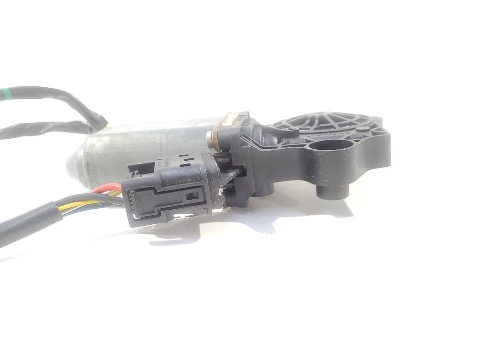 Motor de ventana trasera izquierda usado se adapta a: Mercedes-benz Mercedes clase s 220 Type R 2002 Foto 3 de 4