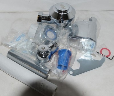Zurn ZER6000PLWS1CPM AquaSense 1.6 gpf Sensor Flush Valve Polished Chrome