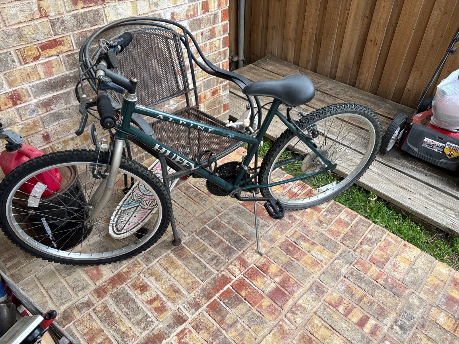 (Used) Huffy Alpine Women's Mountain Bike (50.00 USD)