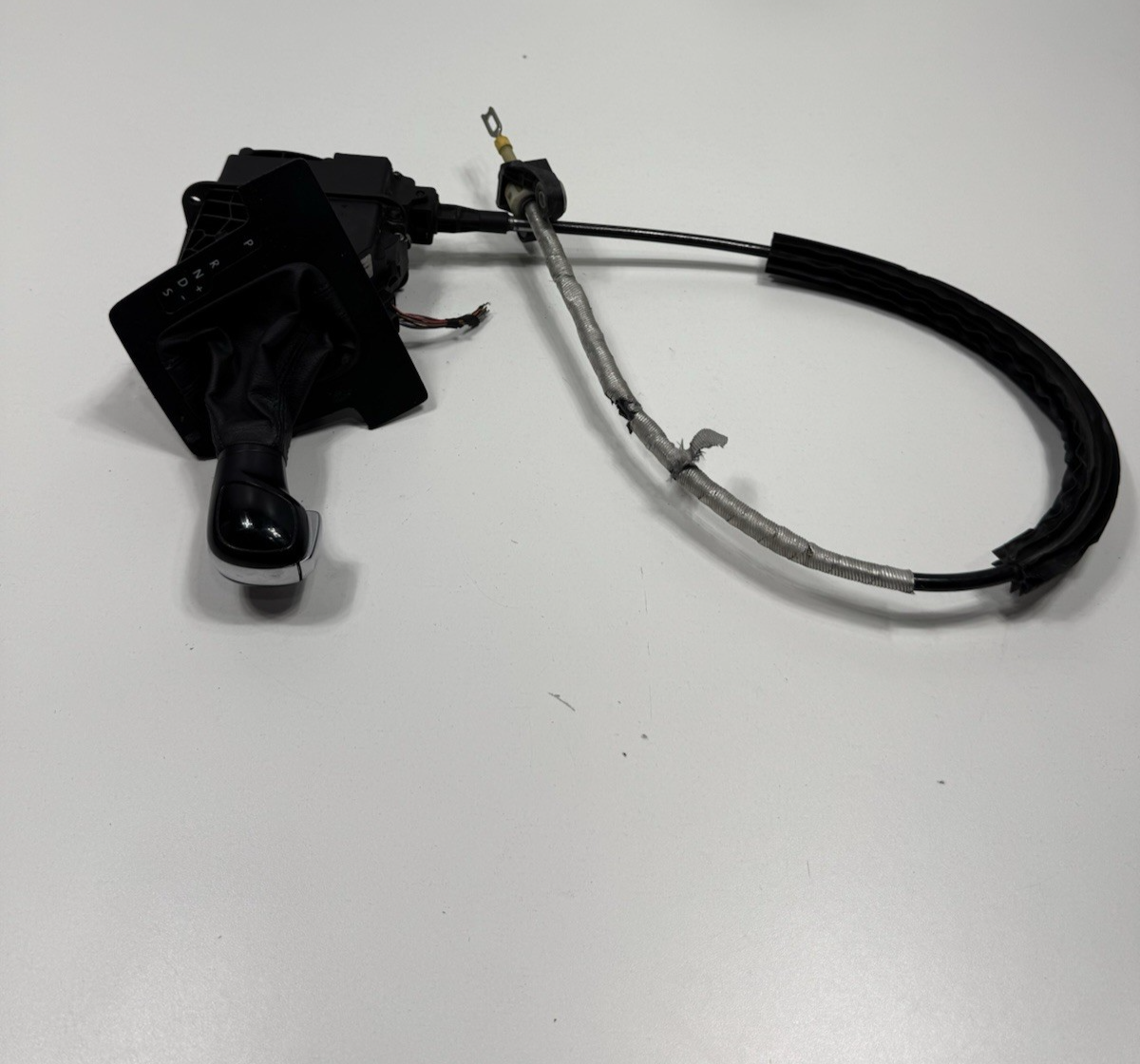 ✓12-16 VOLKSWAGEN PASSAT AUTOMATIC TRANSMISSION GEAR SHIFTER OEM