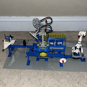 LEGO Classic Space 6971 Inter-Galactic Command Base 100% Complete w Instructions