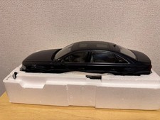 KYOSHO Audi A8L W12 2014 1/18