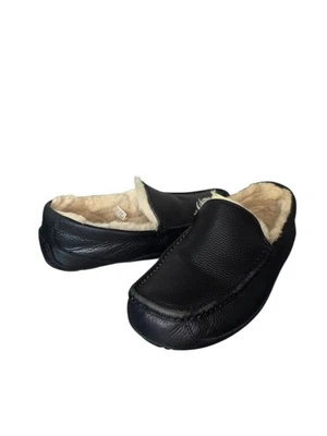 UGG Mens Leather Shearling Slippers Black Slip On House Shoes Size 8 EU 40.5 - Image 1 of 4