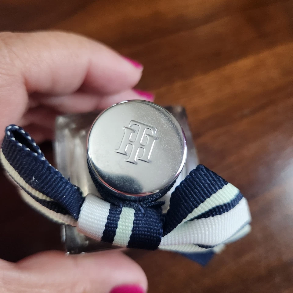 Tommy Hilfiger Mujer Flor de Pera Eau de Parfum Spray 1.0 OZ Completo Tommy Hilfiger Foto 4 de 4