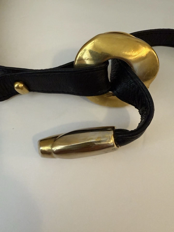 Vintage DONNA KARAN Black Leather Belt M/L Sculptural Gold Buckle Italy 80s 90s - Image 3 of 4