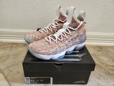 lebron 15 family size