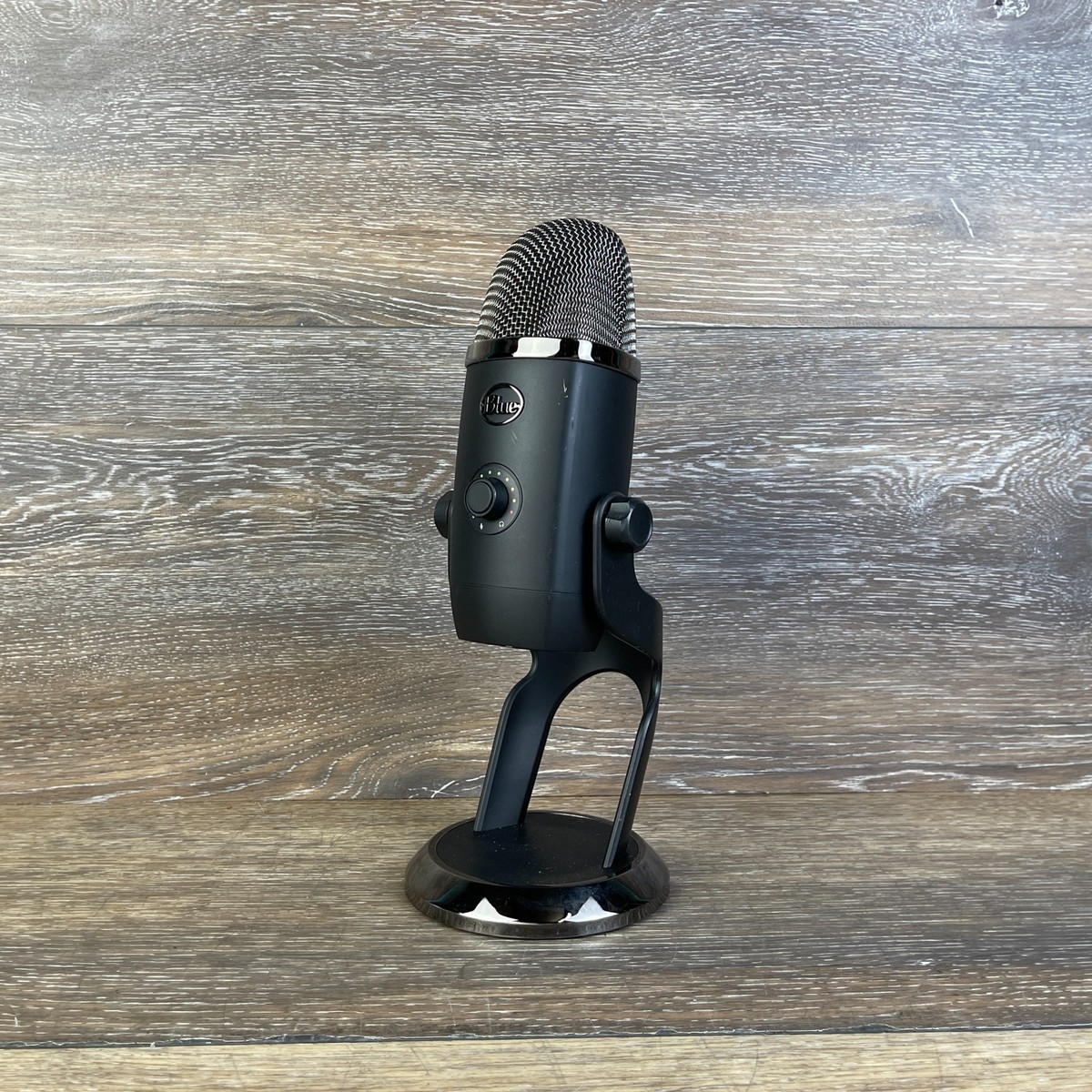 Blue Yeti A00104 Black 5V 500mA Professional Condenser Handheld