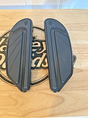 Used Harley-Davidson Airflow Design Passenger Footboards Black 50501266