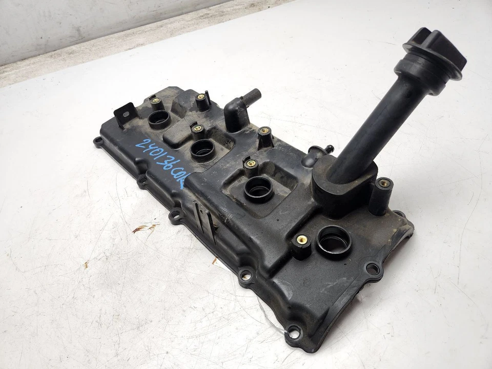 Cubierta de válvula Nissan Armada 2007-2015 OEM 13264-ZE00A Foto 3 de 4
