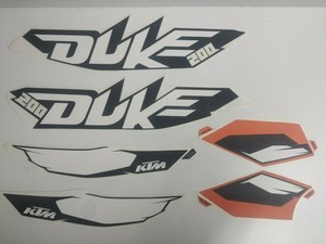 duke 125 stickering