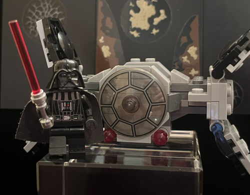 LEGO STAR WARS DARTH VADER MINIFIGURE - sw0277 -W/TIE FIGHTER & LIGHTSABER - Picture 2 of 12