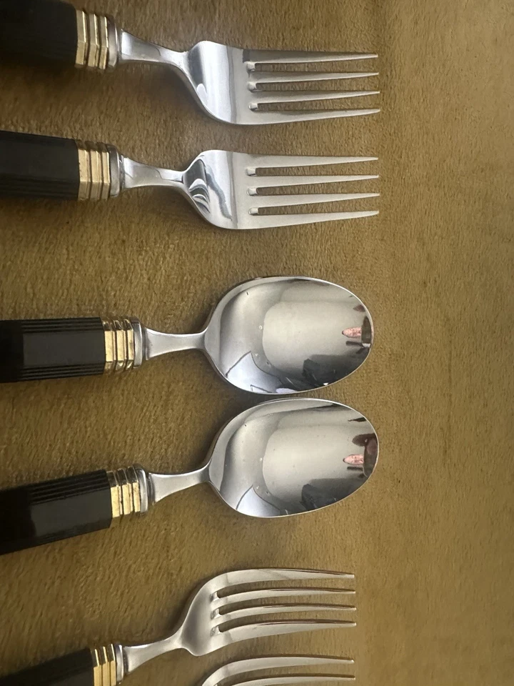 Juego de cubiertos Mid Century Jack Lenor Larsen Mikasa Japón 8 piezas mango negro Foto 3 de 4