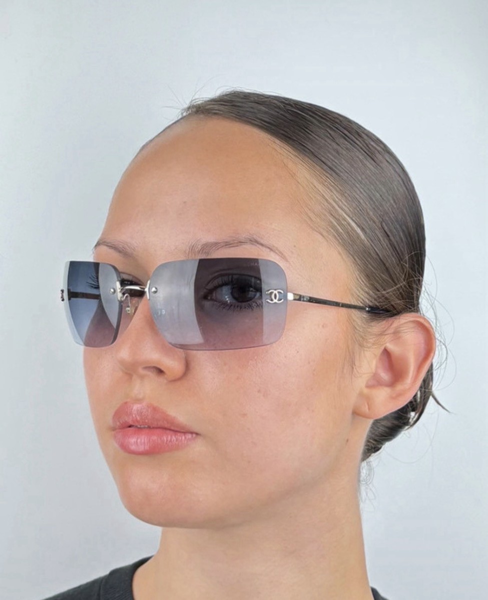 Vintage Chanel Rimless Sunglasses 4017 c 124/79 Blue Gradient Y2K