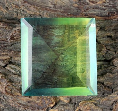 Brasilianischer Zweifarbig Turmalin 74.55 Karat Quadrat Schliff Edelstein AGI