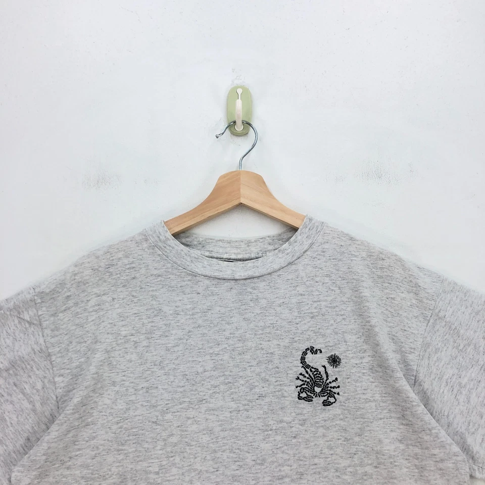 Camiseta De Colección Años 90 Scorpion Bay Gris Stay Wild Stay True Tiger Surf Camiseta Talla M Foto 4 de 4