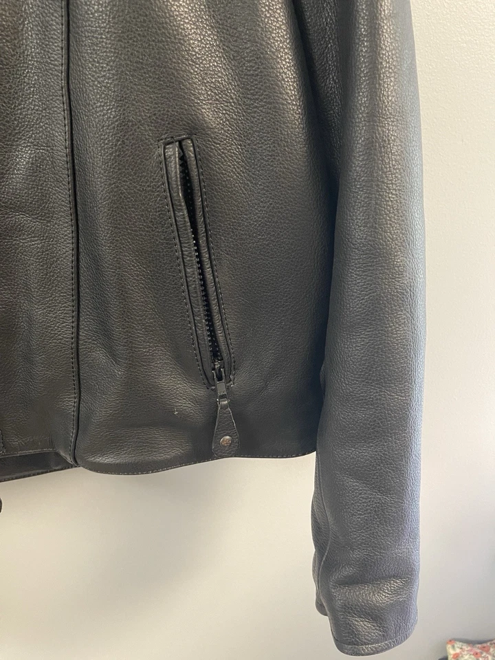 Chaqueta River Road acolchada de cuero negra para moto grande Foto 2 de 4