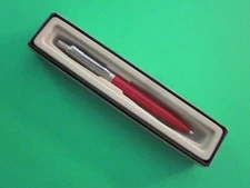 PARKER JOTTER Ballpoint pen RED  brass threads  . made in USA