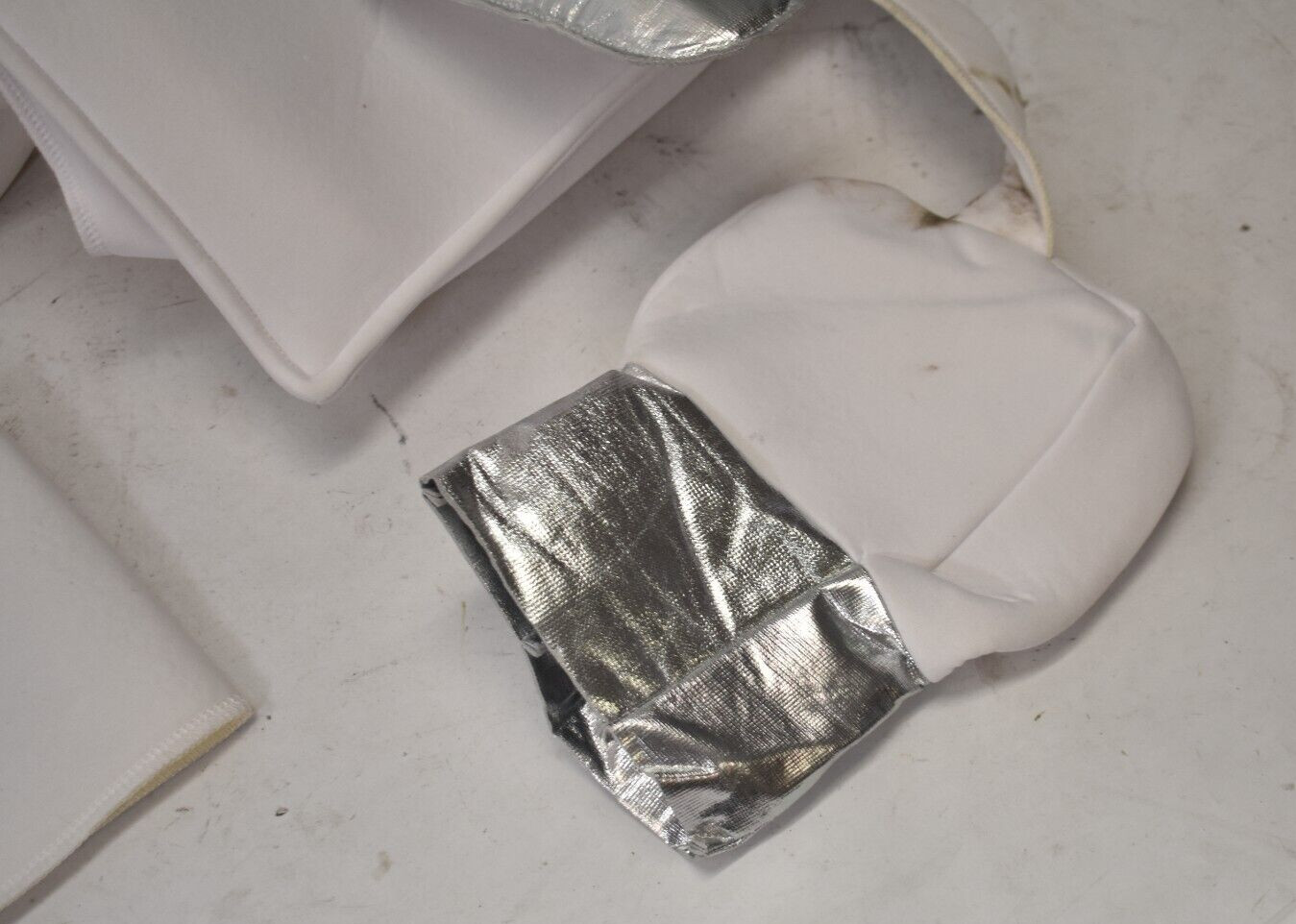 Lightweight Plug & Socket Couples Costume White H… - image 3