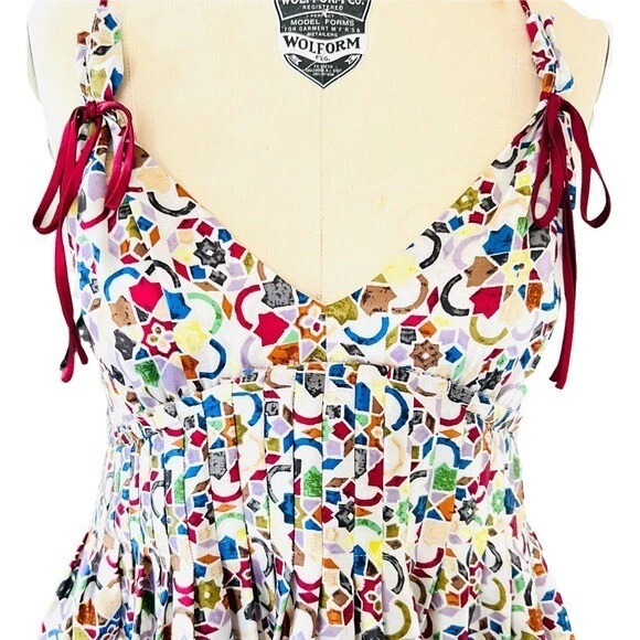 Mini Vestido LA ROK Seda Cuello en V en Estampado Geo Multicolor Talla L Foto 3 de 4