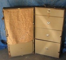 1920's Oshkosh Steamer Trunk, Drawers, Shoe Box, Hangers Great Shape