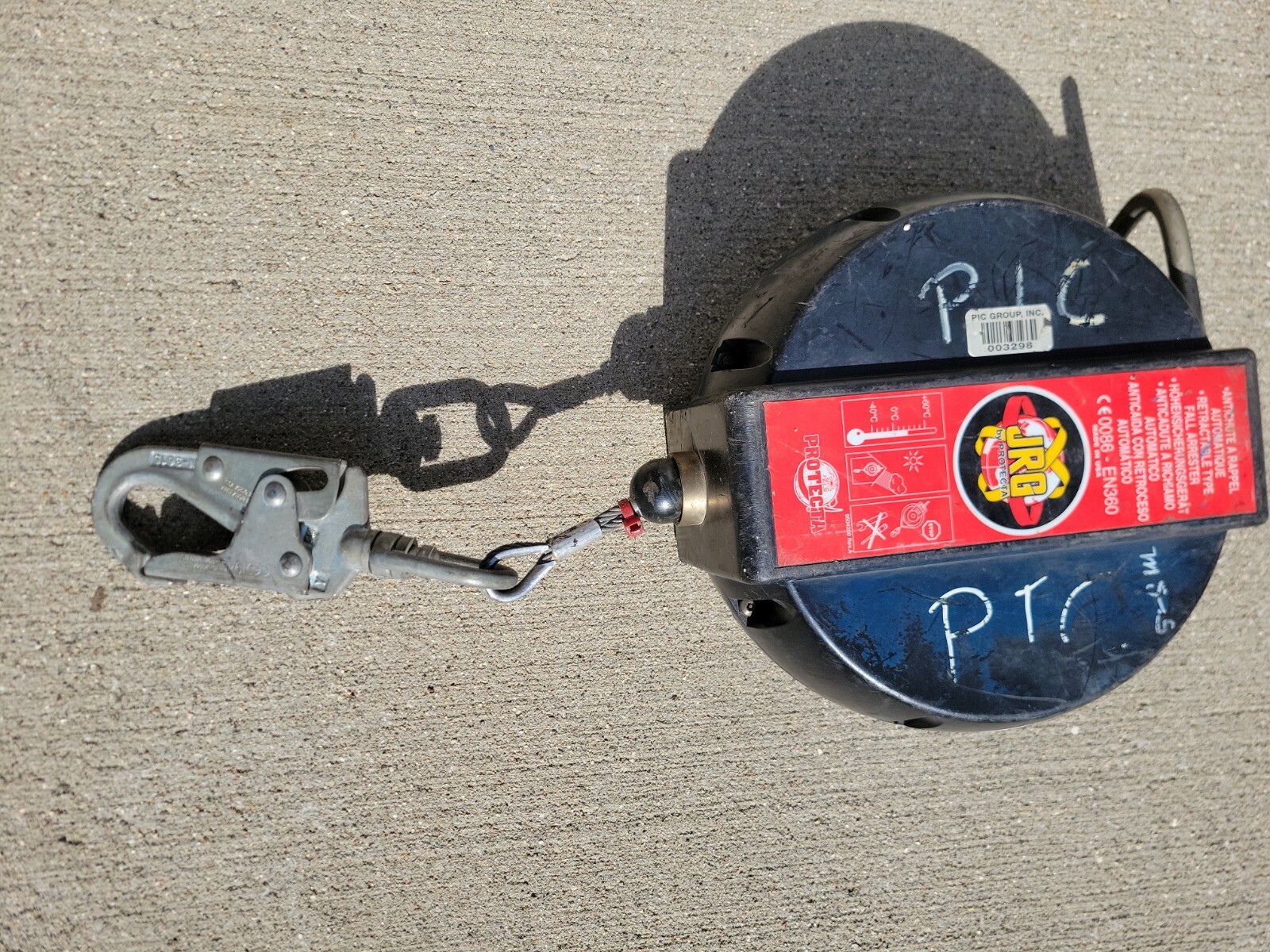 DBISALA 25 ft L 310 lb Roofing Self Retracting JRG PROTECTA EN360