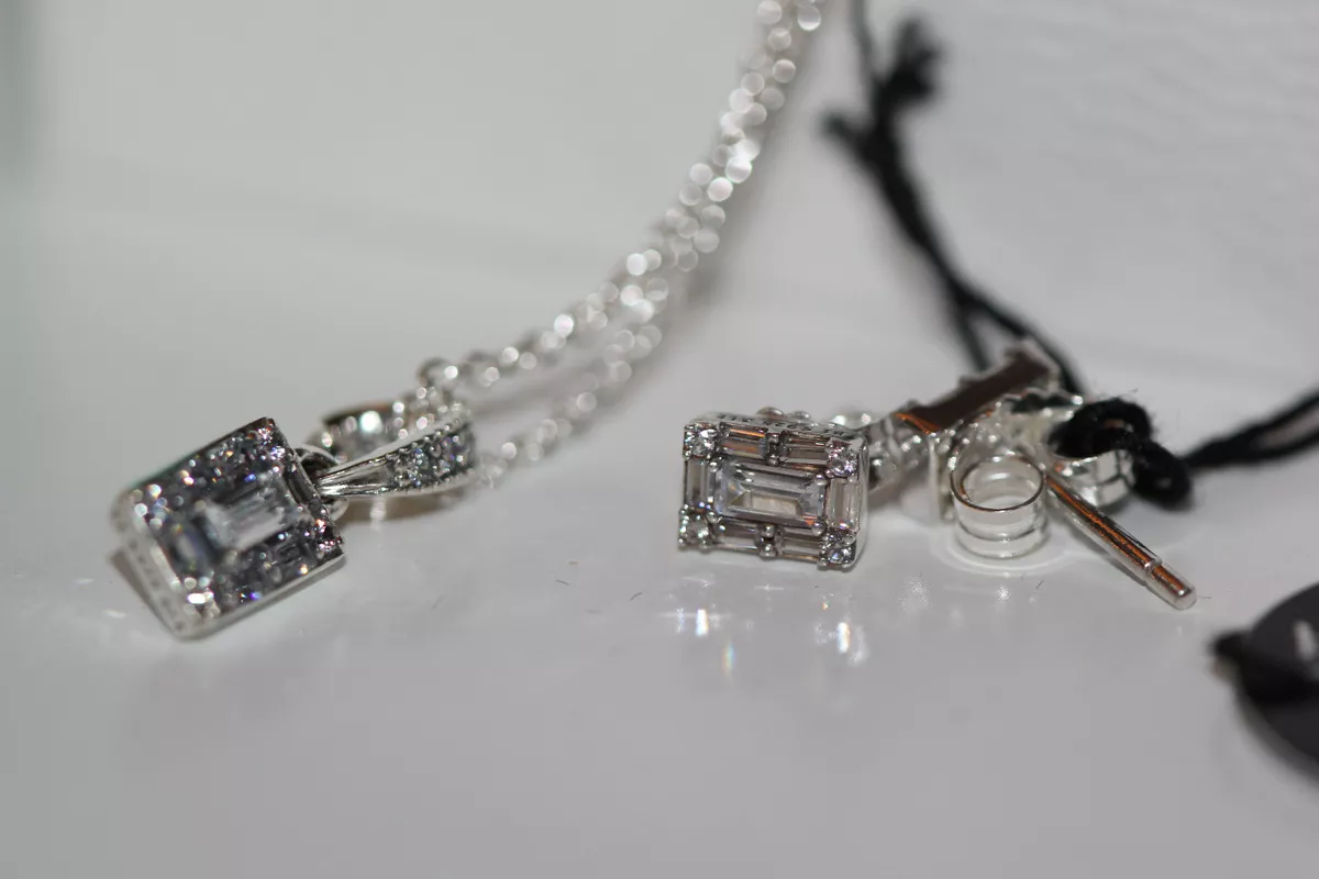 AUTHENTIC NEW PANDORA 2018 Luminous Ice Pendant chain stud earrings gift set