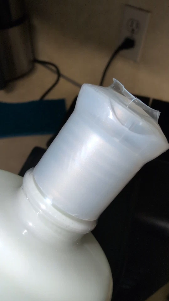 Loción corporal Bath & Body Works Cotton Blossom Pleasures - ¡NUEVA SELLADA! Foto 3 de 4