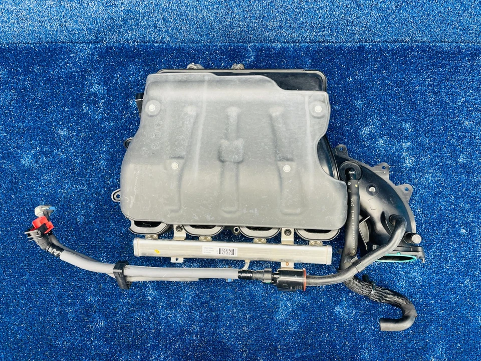 Chrysler 200 2015-2017 colector de admisión con riel de combustible OEM 05047441AL Foto 2 de 4