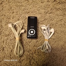 SanDisk Sansa c150 2GB Digital Media MP3 Player Black Bundle - Tested