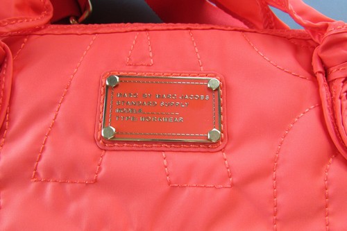 Marc By Marc Jacobs 15" Messenger Bag Laptop Sleeve Pretty Nylon Shock Red New - Picture 8 of 20