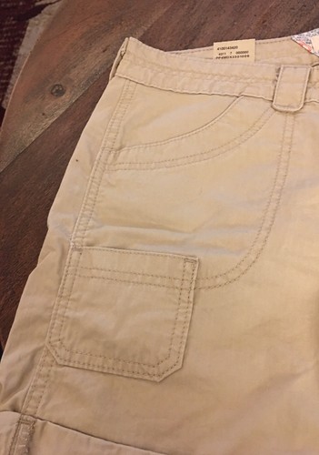 Levi's Shorts Damen Größe 8 Chino khaki neu mit Etikett - Bild 4 von 9