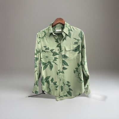 Equipment Classic blouse 100% silk size XS Easily Fits Sz Small retail $275 !