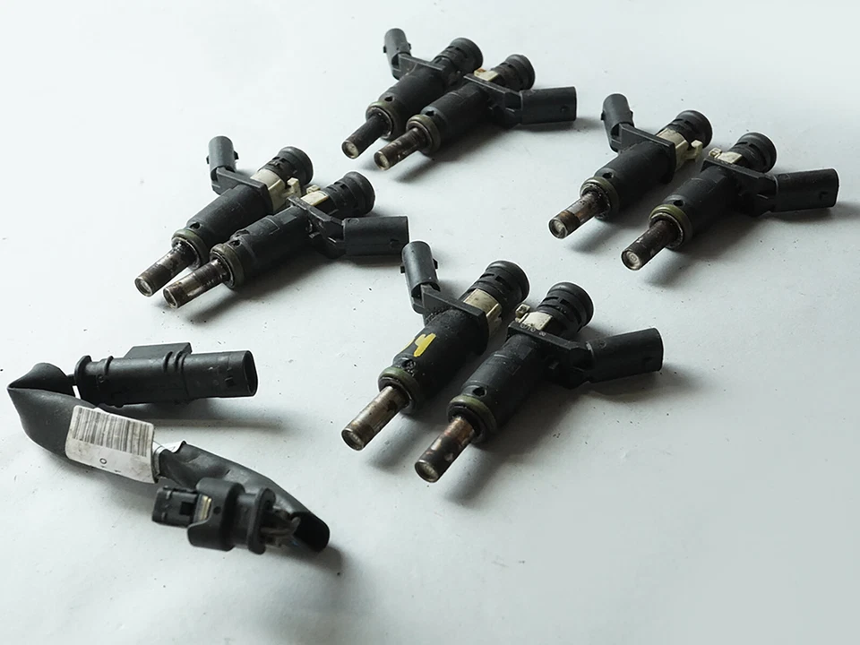 2010 - 2011 Mercedes Benz E Class W212 E550 Fuel Injection Injectors Set Oem Foto 2 de 4
