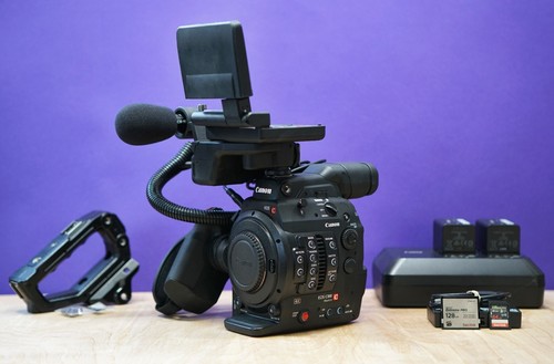 Canon EOS C300 Mark II 4K cinema camera kit, EF, LOWEST HOURS on eBay (114)!