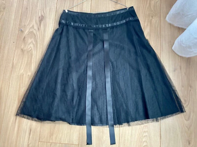 Jupe Kenzo en dentelle noire et soie. Etat neuf/Jamais portée.  - Photo 1/4
