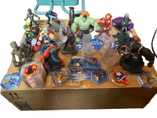 Disney Infinity Large Bundle of Figures (1.0 & 2.0 + more) | Power Discs/Playset