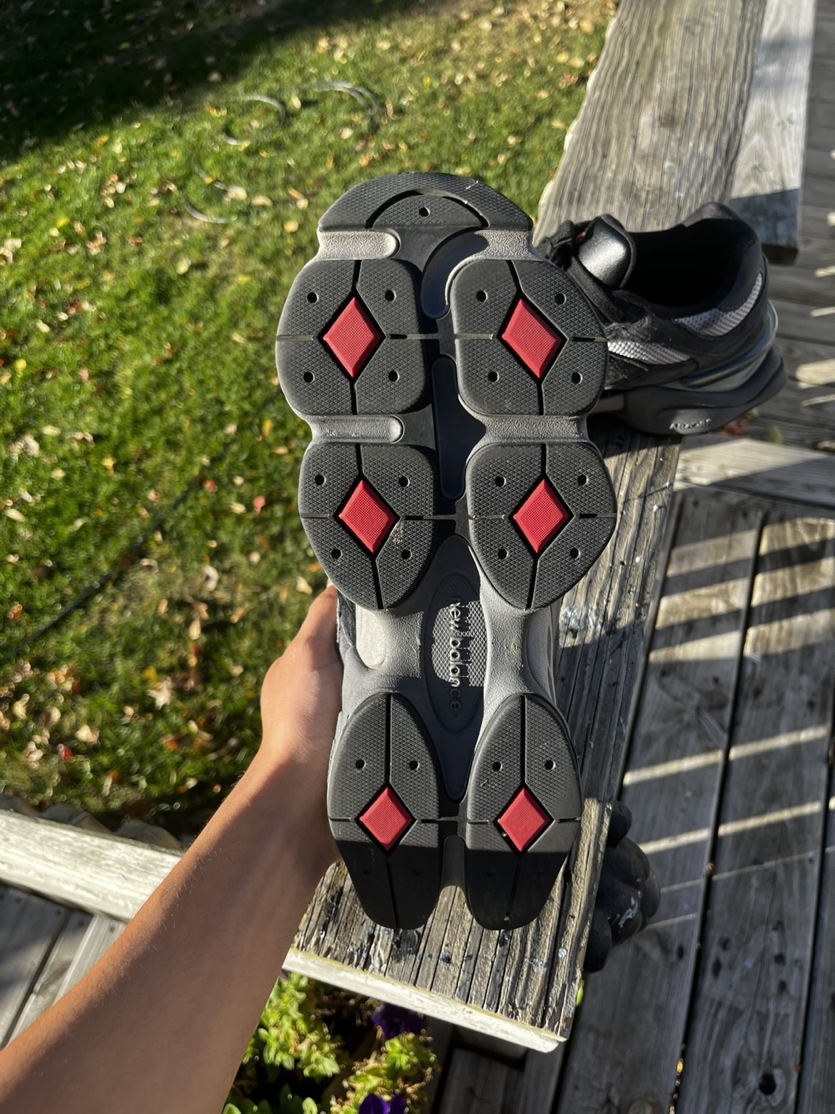 New Balance 9060 Men's Sneakers,  Size 9, Perfect Condition, pre-owned 