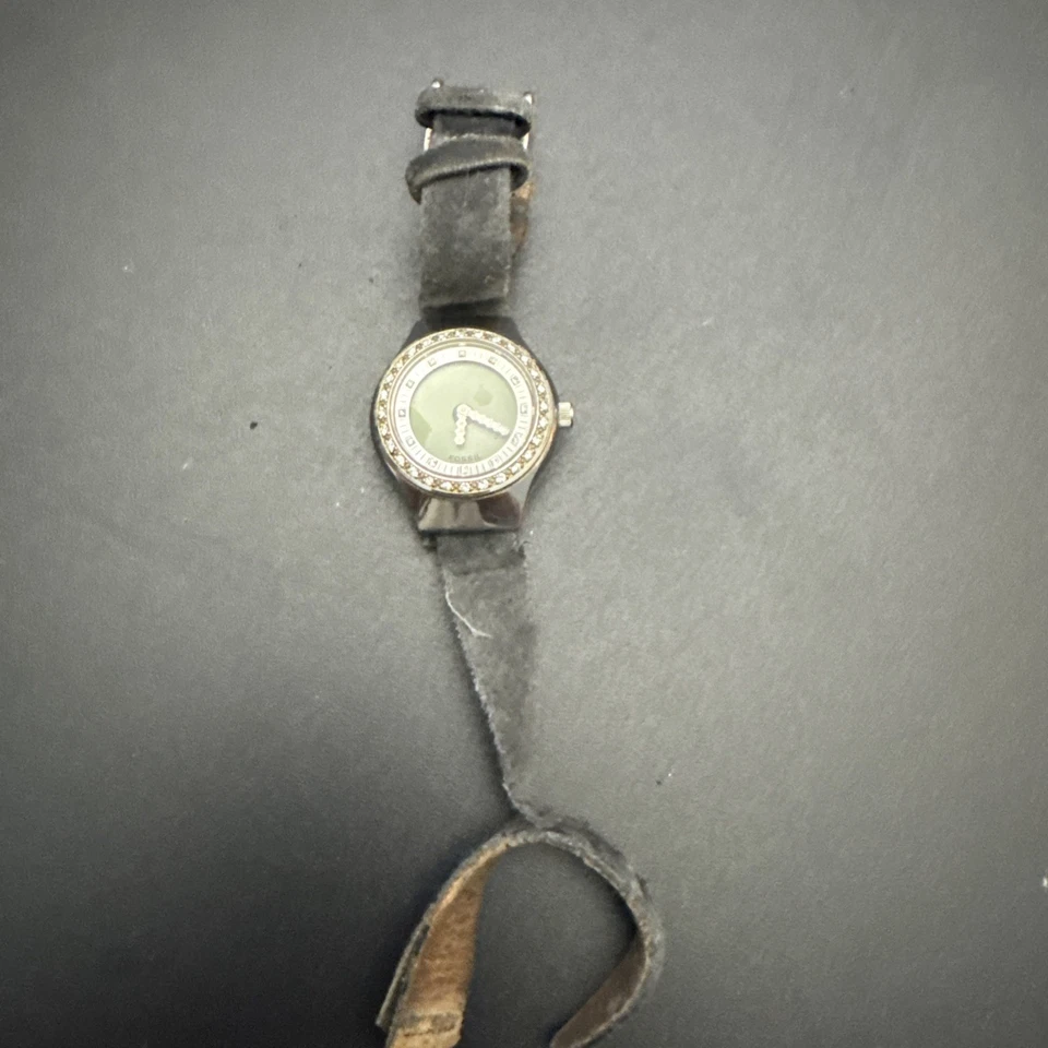 Fossil Quartz Watch Big Tic JR-7926 ladies Silver Steel For Parts Repair - Image 3 of 4