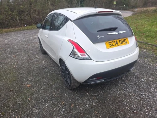 chrysler ypsilon - Picture 3 of 7